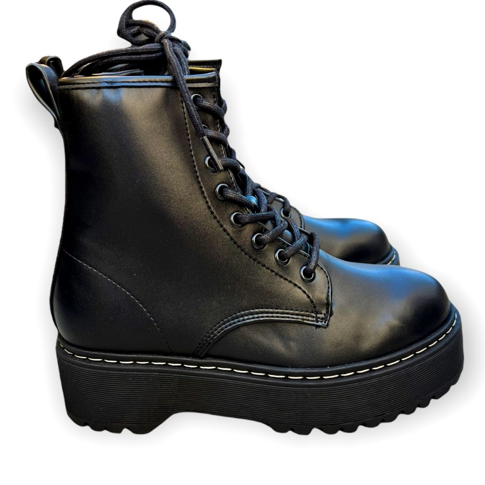 Steve Madden BETTYY Black Combat Boots